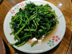 蒜蓉豌豆尖-公社食堂(牧电路店)