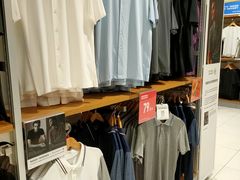 -优衣库(威海威高购物中心店)