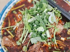 特色牛肉面-巴津碗碗面(人和店)