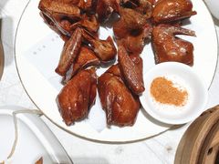 中山妙龄乳鸽-十二粤味·顺德菜·烧鹅点心(五四广场店)