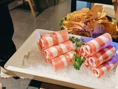 -尚尚仙·酸汤猪手·猪肚鸡火锅(华联万柳购物中心店)