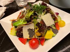 松露话梅番茄沙拉-wann lounge 低温慢煮牛排·清吧