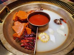 麻辣牛油菌汤番茄锅底-豪渝火锅(李家村万达店)