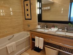 -海创大连科技交流中心(海事大学地铁站店)