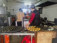 -洲心明记烧肉大粥(总店)
