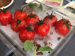 番茄脆菇沙拉-小大董·烤鸭(观景餐厅·南京西路店)