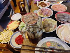 -沸炉重庆老火锅(军事博物馆店)