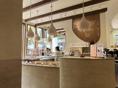 -VERIE BAKEHOUSE