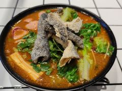 招牌炸酱小锅米线-肥汁米蘭香港米线(长宁来福士店)