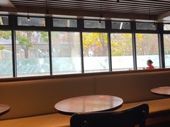 -星巴克(西藏路店)