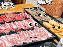 -果松木炭酸菜铜火锅·外婆参鸡汤