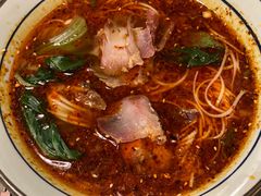 酸辣面-源一咖啡馆(麒麟巷步行街店)