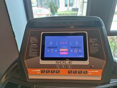 -乐刻运动(爱奇艺创新大厦店)