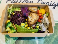 -Rabbit Cafe私房西餐甜点咖啡(栖霞路店)