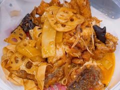 -鑫巴蜀小镇 · 水煮鱼专研店(玉桥店)