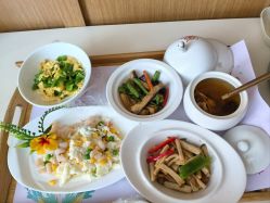 -月满阁月子中心(莲湖区店)