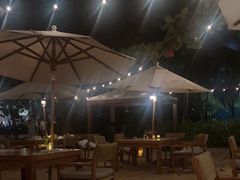 -三亚艾迪逊酒店·海滩烧烤 BARBACOA·现场乐队·浪漫晚餐·烧烤海鲜