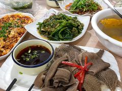 -洪霞餐馆