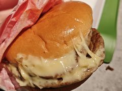 -麦当劳(展览路店)