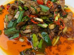 -有红鸡毛店·川菜(建设路店)