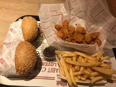 -The Habit Burger Grill 哈比特汉堡(复兴soho店)
