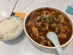 -犇逸·乐山跷脚牛肉·四川现炒(览海店)