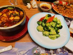 -宝龙城(杭州滨江店)