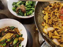 -富正毅三下锅·湘西韵味(天门山索道店)