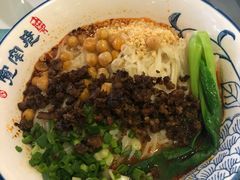-张氏宽窄巷成都名小吃(茂业百货华强北店)