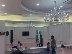 -Isee灰姑娘(龙湖狮山天街店)