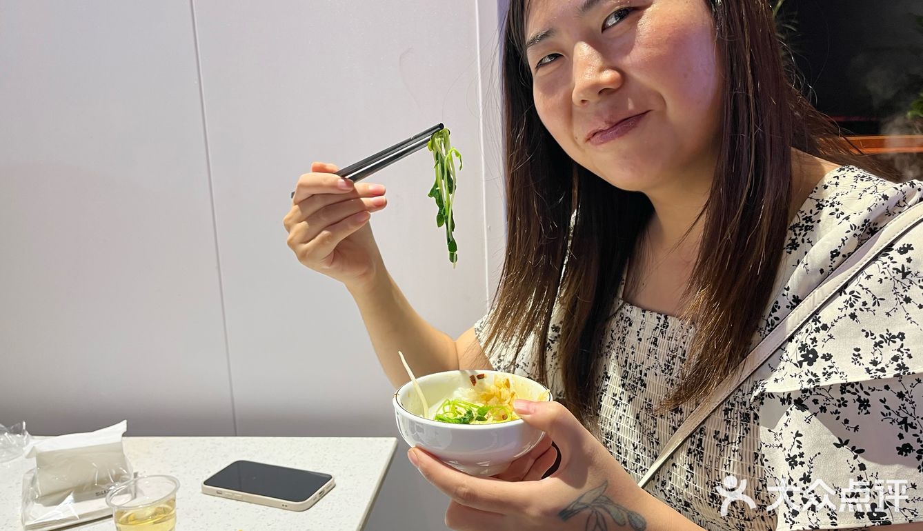 量大便宜好吃的鸳鸯牛锅你们去吃过呢嘛？