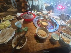 -城墙拐拐火锅(三峡广场黑金冠店)