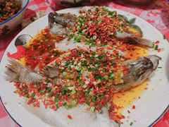 三椒蒸鲈鱼-荆九爷爆炒桥头三嫩(夫子庙店)
