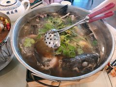 -避风塘潮粤海鲜酒楼