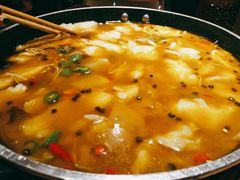 激情花椒鱼-有红鸡毛店·川菜(建设路店)