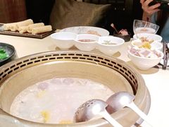 -余欢领鲜火锅(新街口店)