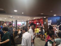 等位区-肯德基(中心书城店)