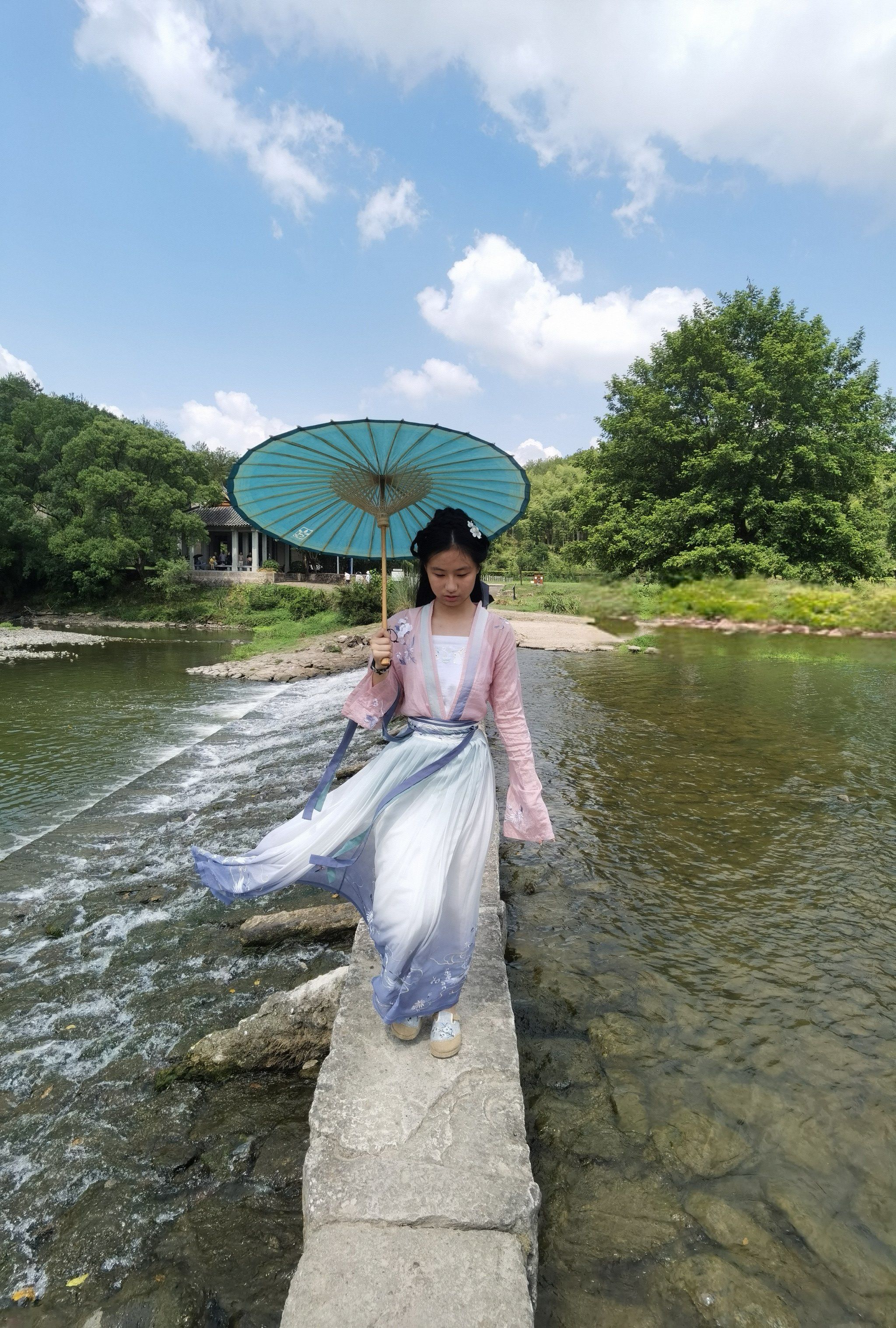 长裙飘飘95轻盈如蝶03画中走来小仙女94