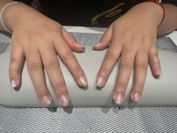 -丽心自助美甲美睫