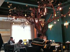大堂-梧桐树下(云锦世家店)