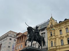 -耶拉契奇总督广场