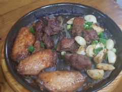 -老东镇啤酒屋海鲜加工·蒸汽海鲜·海鲜烧烤(台东店)