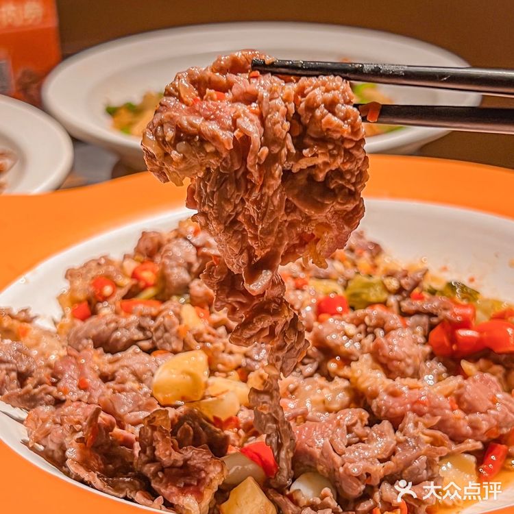 这家湘菜真好吃！火遍广州的湘辣辣终于开到深圳了！