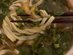 -湘人龙记老长沙米粉(鸟巢店)