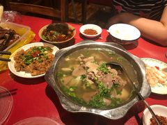 -谢老五跷脚牛肉·非遗传承店