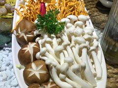 -慢丽江·云南野生菌土鸡锅(西山店)