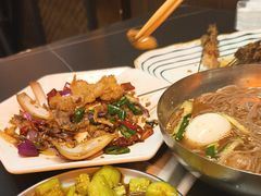 -许哥东北烧烤·铁丳烤串·宫后夹肉(繁花中心店)