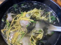 上海小馄饨-玖鲜小笼(中山广场店)