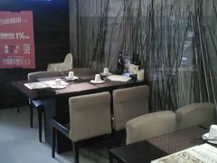 -HIHE Bistro·Oyster Bar(华熙live店)