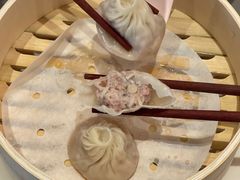 松茸菌菇小笼包-桂满陇·蟹黄小笼汤包(巴黎春天浦建店)